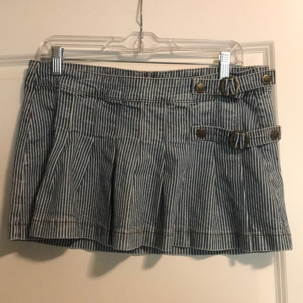90’s pinstripe pleated micro-miniskirt